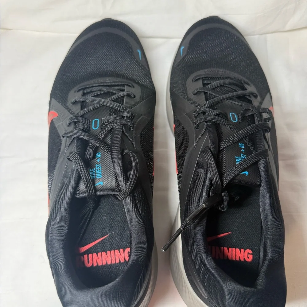 Nike quest 5 Black/crimson Shoes mens size 11.5 - Picture 7 of 10